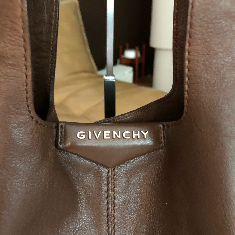 Givenchy rich brown Leather Bag - Picture 2 of 7